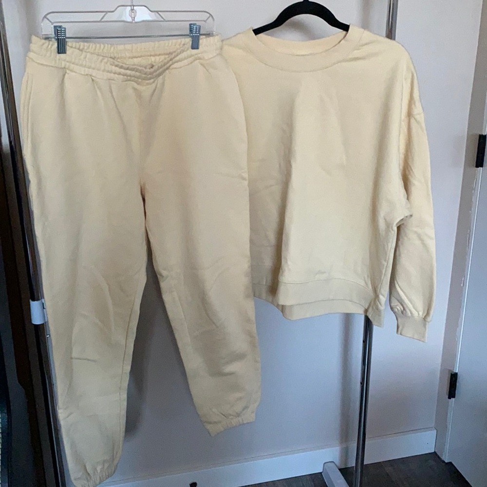 H&M Sweatsuit